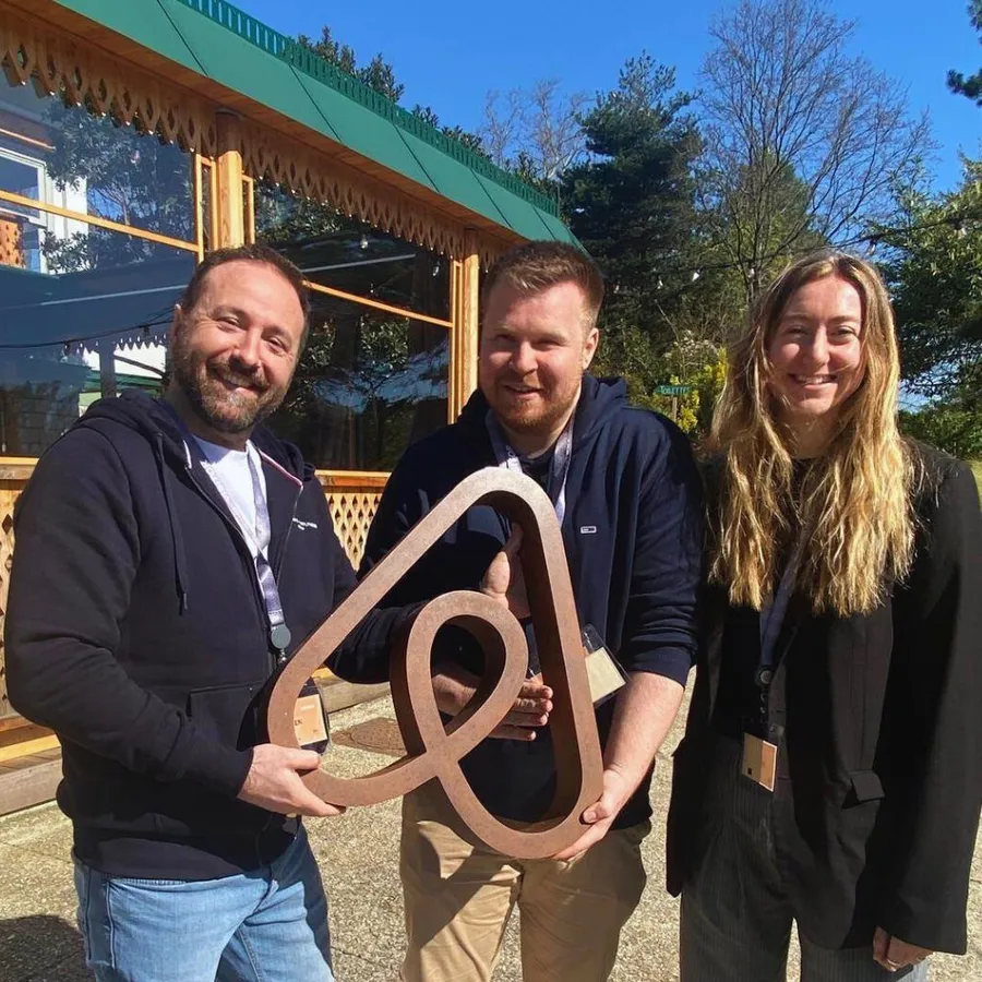 imageAirbnb et La Hosting Academy collaborent pour former les pros de la location courte durée imageAirbnb et La Hosting Academy collaborent pour former les pros de la location courte durée